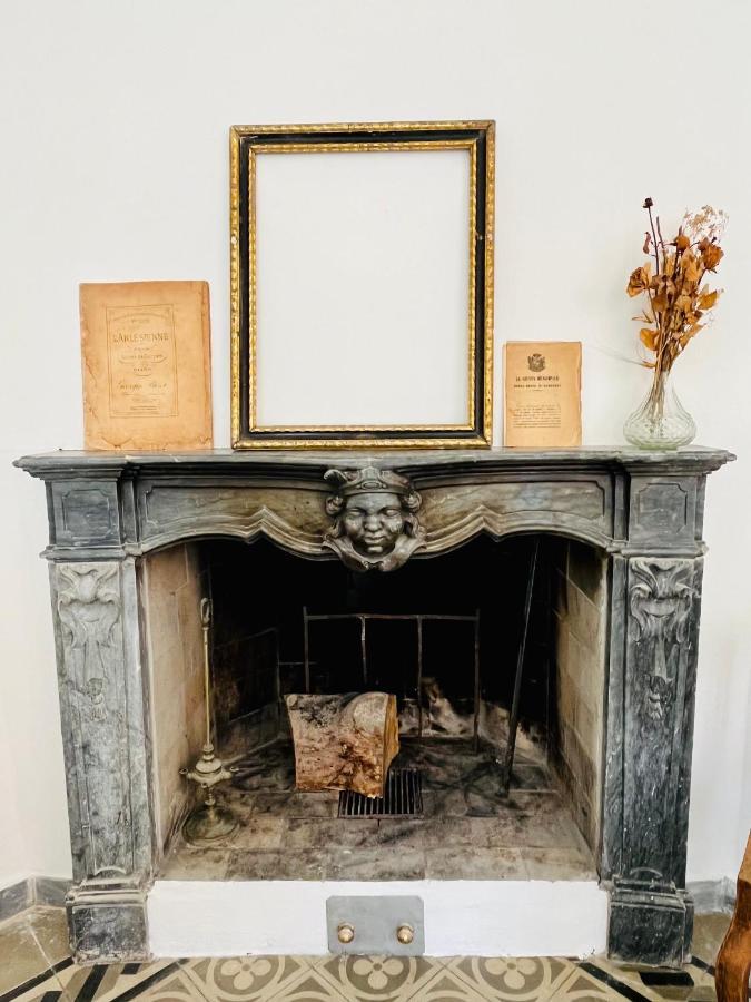 Antica Dimora La Madonnina, Residenza Storica Con Vista Incantevole A Cagliari Apartment Bagian luar foto
