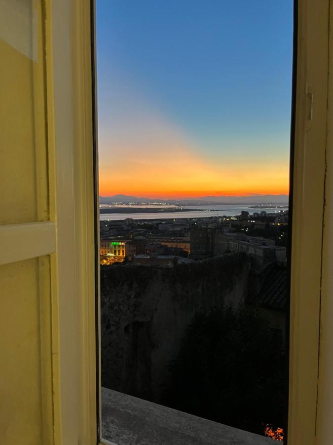 Antica Dimora La Madonnina, Residenza Storica Con Vista Incantevole A Cagliari Apartment Bagian luar foto