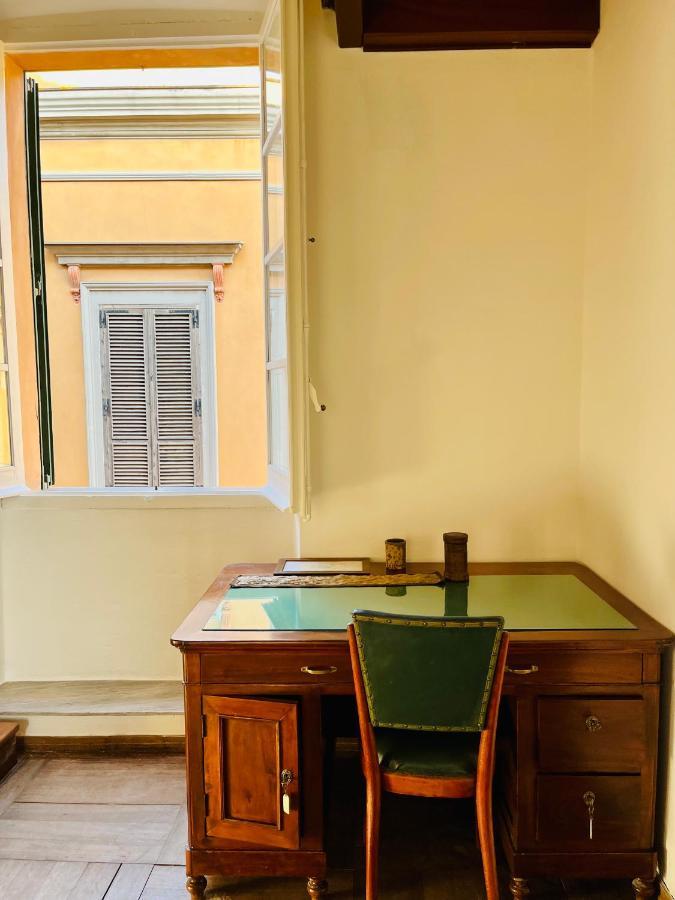 Antica Dimora La Madonnina, Residenza Storica Con Vista Incantevole A Cagliari Apartment Bagian luar foto